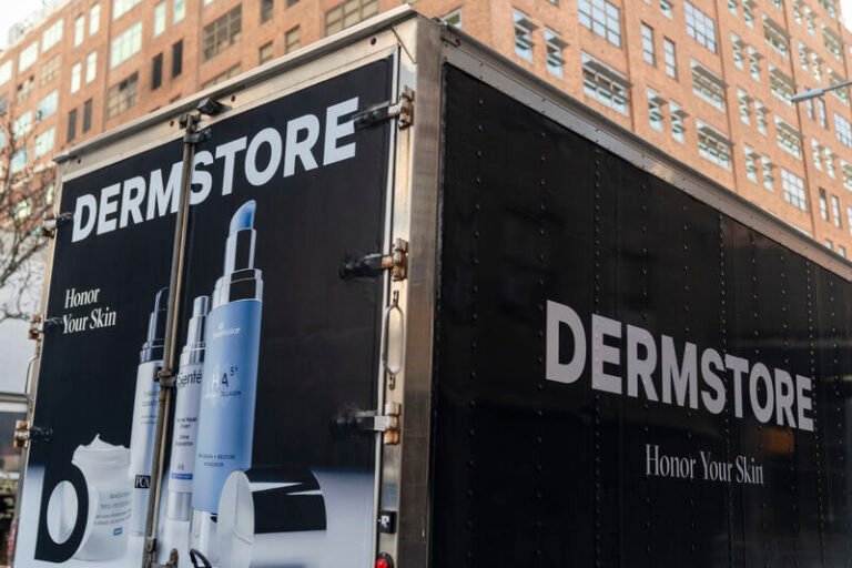 Shop EltaMD Tinted Sunscreen at Dermstore – Reviews & Discounts