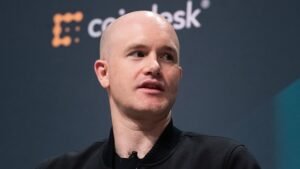 Coinbase Faces Spot Trading Decline as Wall Street Adjusts Earnings Expectations