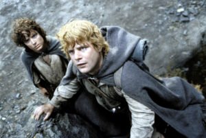 Sean Astin Reveals Financial Struggles During ‘Lord of the Rings’ Era: A Look Back at His Salary Negotiations