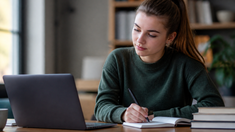 Bachelor’s Degree from SNHU: Programs, Costs, Admissions, and What to Expect