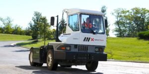 Kalmar Ottawa electric yard truck gets to work in Canada